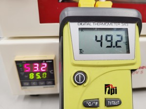 Thumbnail image of Biometra DUO-Therm OV 5 Hybridisation Shaking Rotisserie Double Oven Lab Faulty