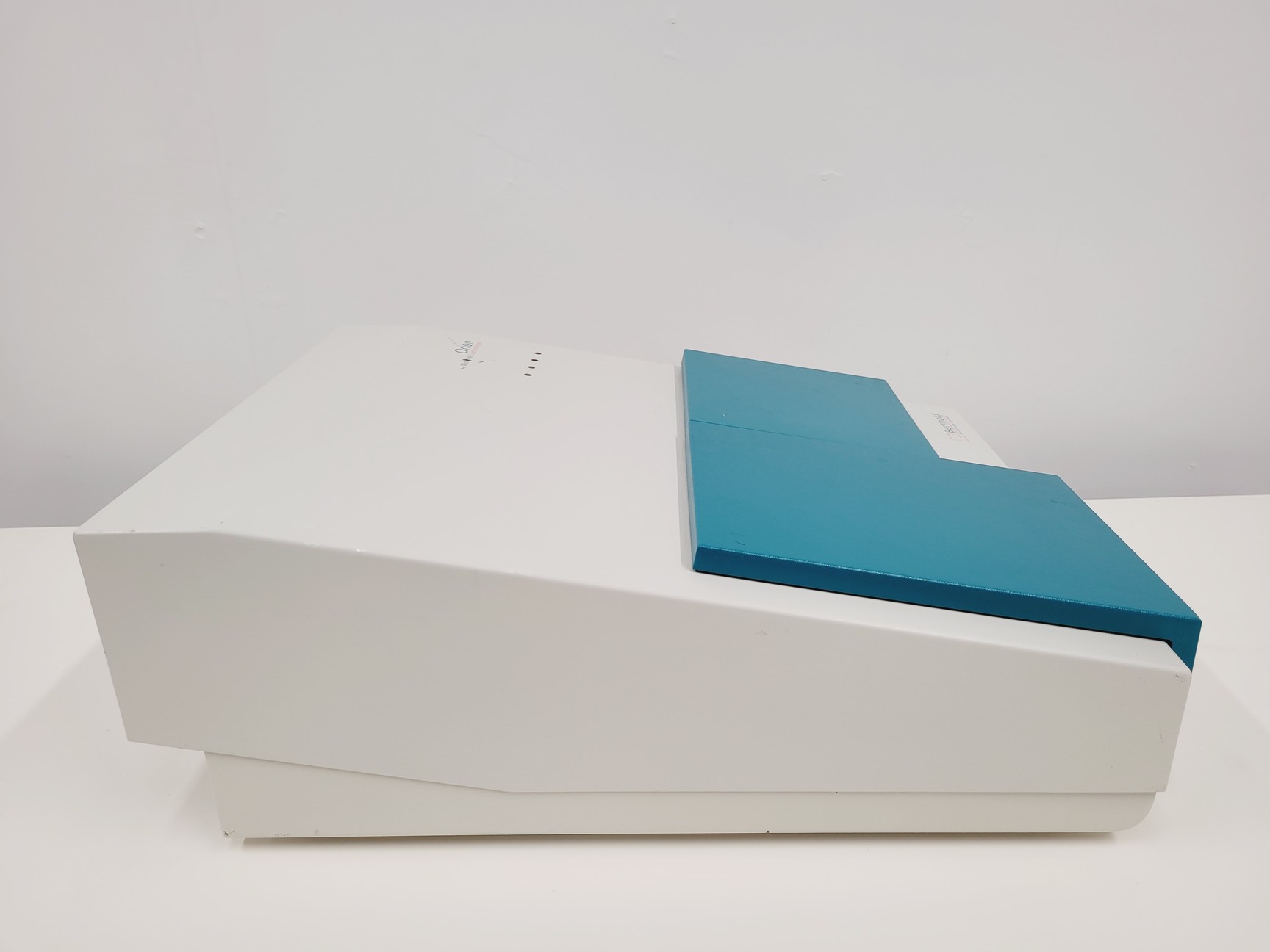 Image of Berthold Detection MPL2 Orion Microplate Luminometer, Injector & Software