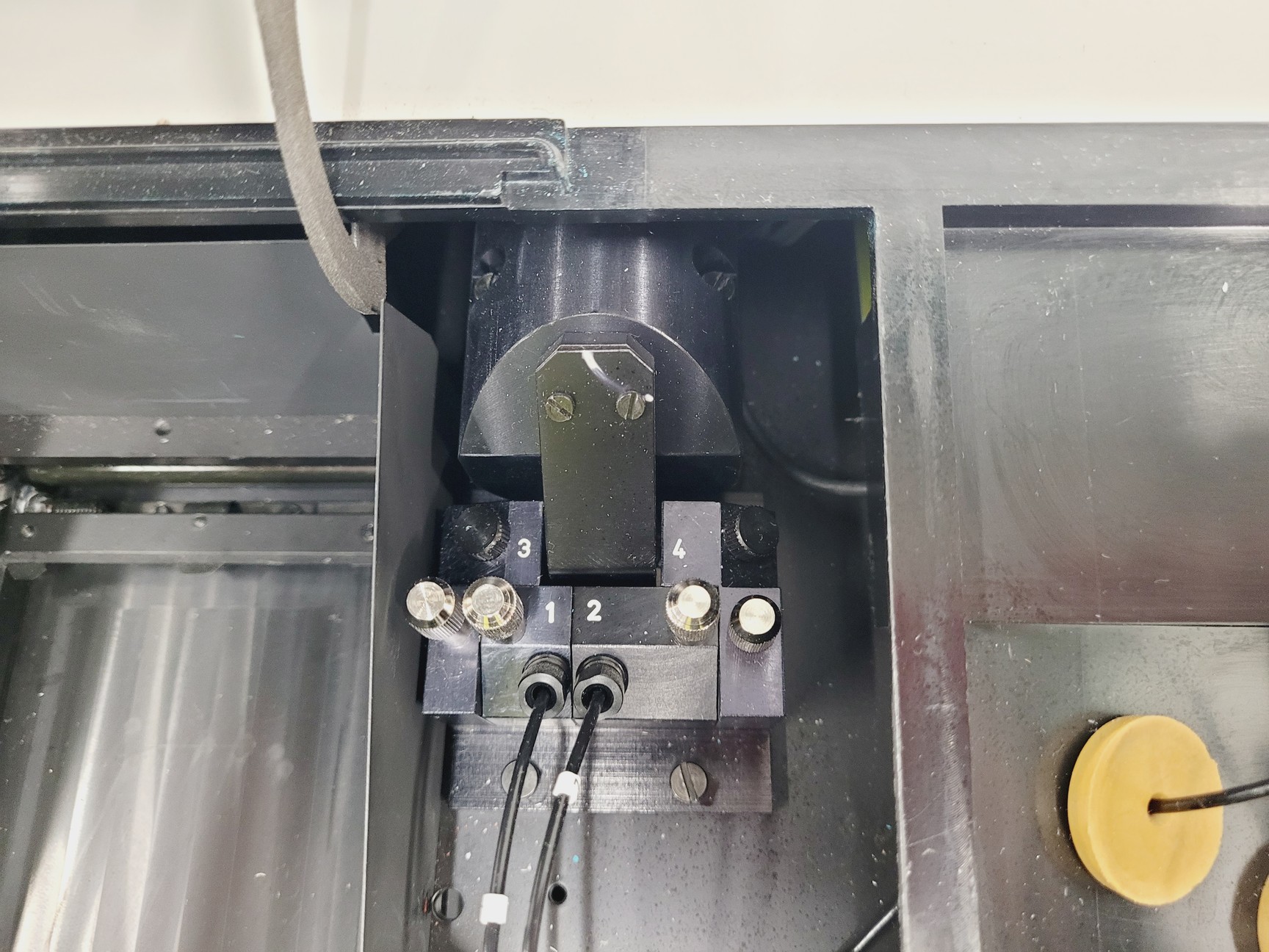 Image of Berthold Detection MPL2 Orion Microplate Luminometer, Injector & Software