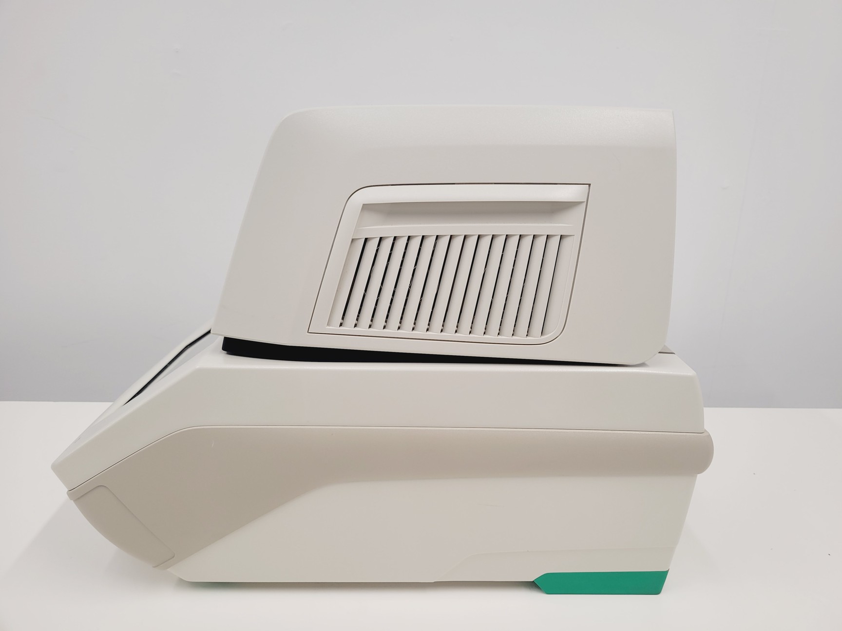 Image of Bio-Rad C1000 Touch Thermal Cycler & CFX96X Optics Module w/ Reaction Module Lab