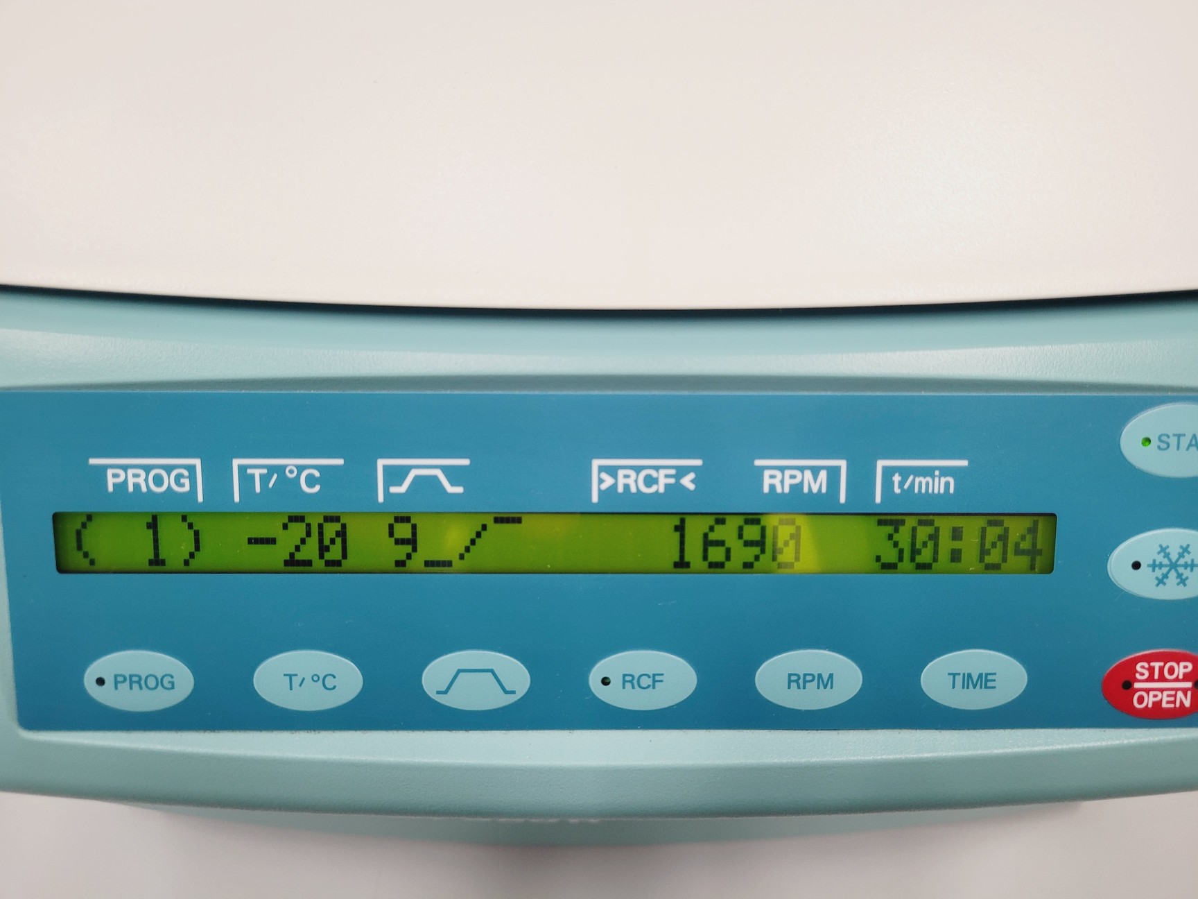 Image of Hettich Rotina 380R Refrigerated Benchtop Centrifuge w/ Hettich 1754 Rotor Lab