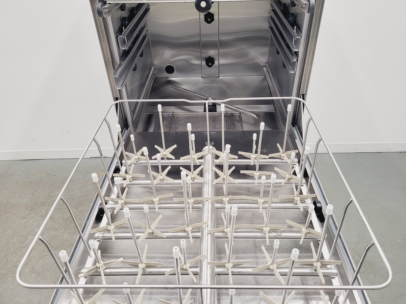 Image of Lancer 1300XL Laboratory Glass and Dish Washer Lab