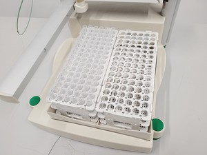 Thumbnail image of Bio-Rad Biologic LP and BioFrac Fraction Collector Liquid Chromatography Lab