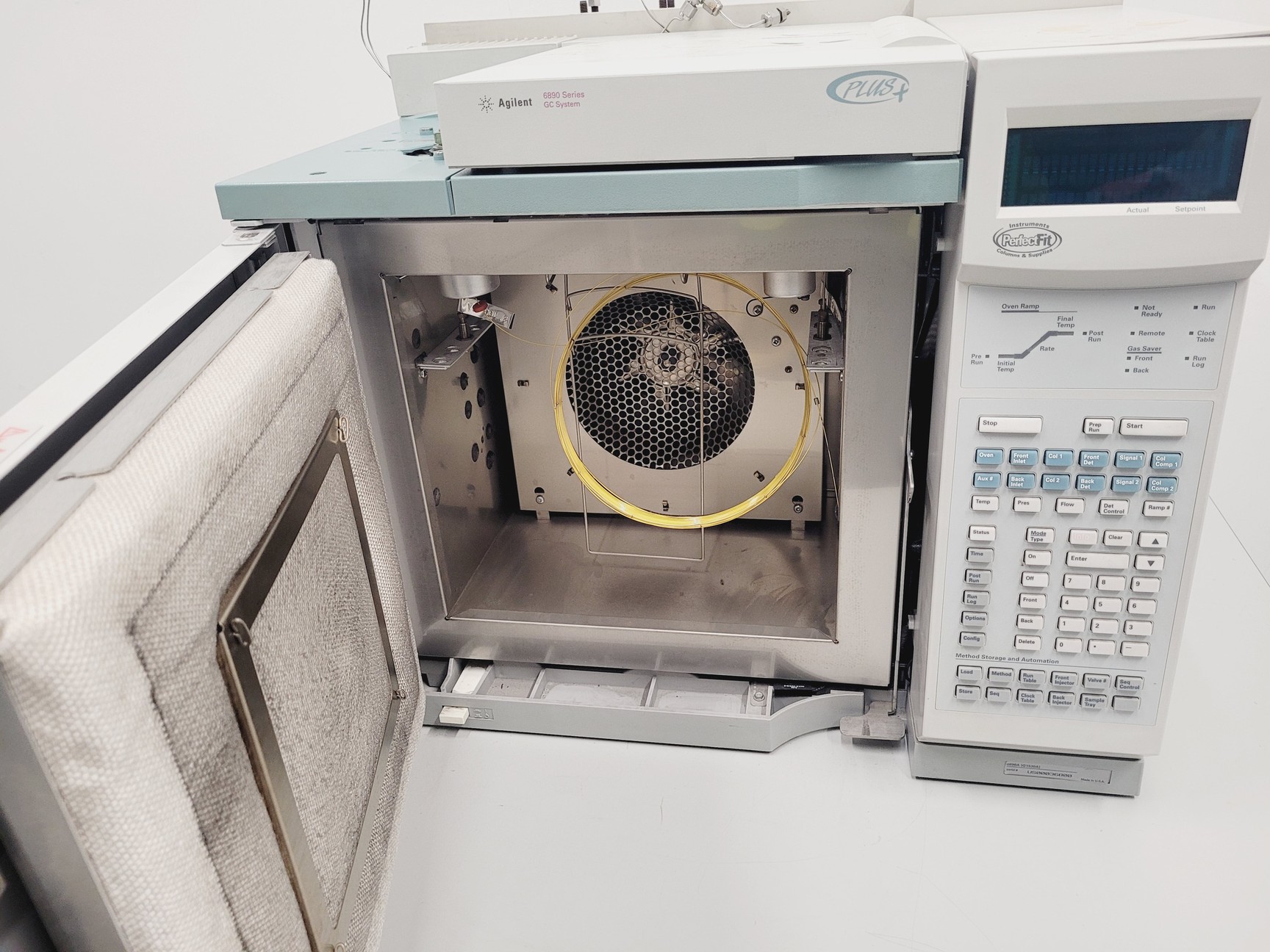 Image of Agilent 6890 Series Plus GC (G1530A) Gas Chromatograph Lab Spares/Repairs