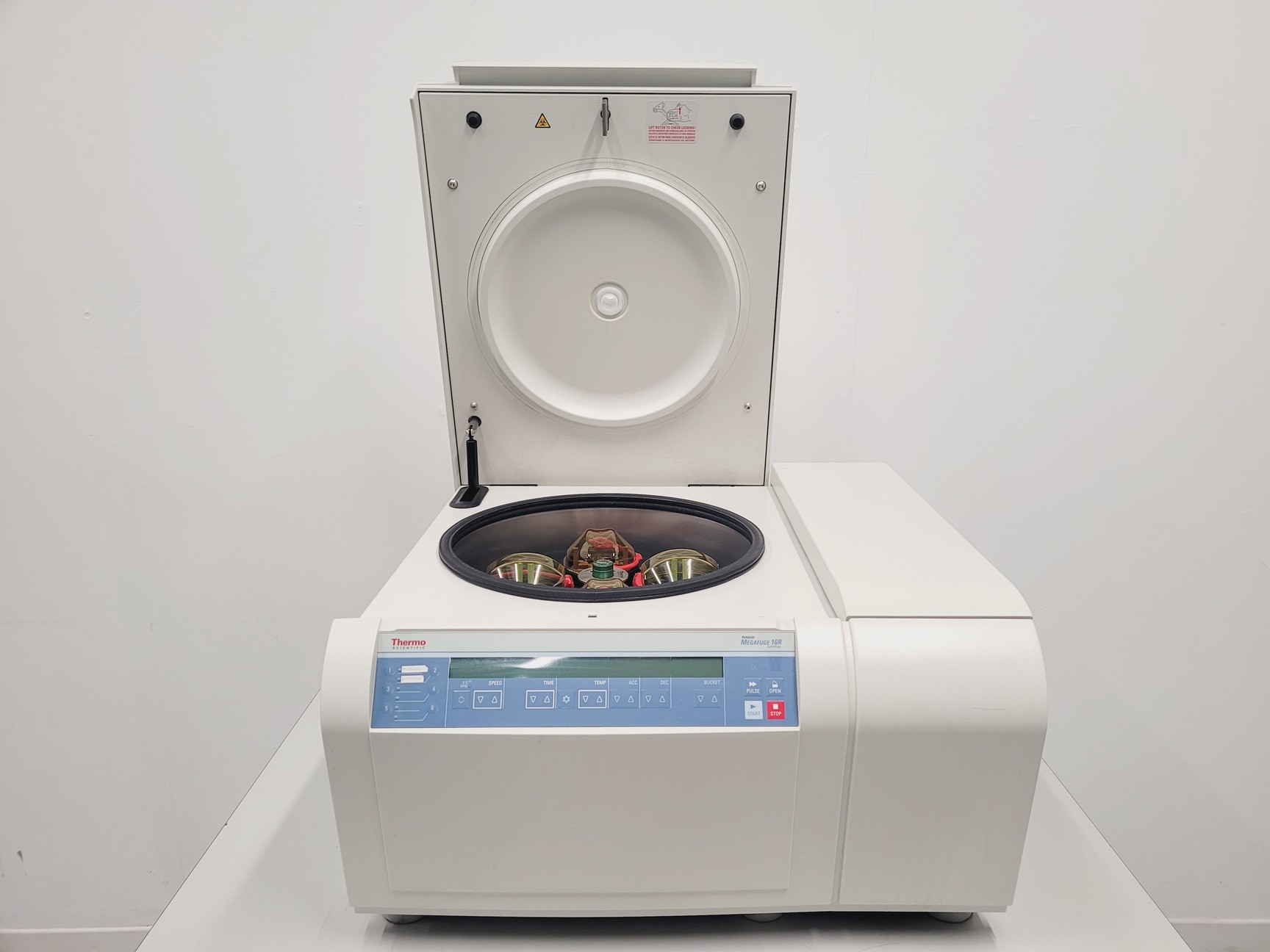 Image of Thermo Scientific Heraeus Megafuge 16R Centrifuge w/ TX-400 Rotor & Buckets Lab