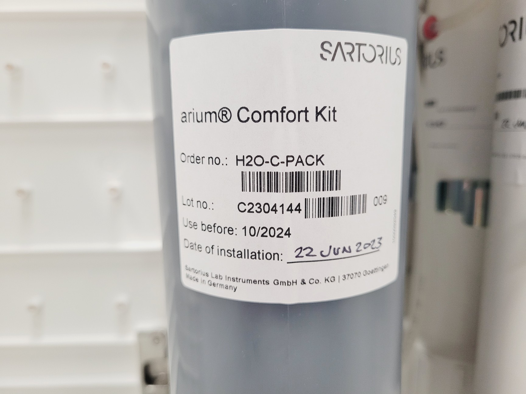 Image of Sartorius Arium Comfort 1 Water Purification System Model H20-1-2-TOC-T