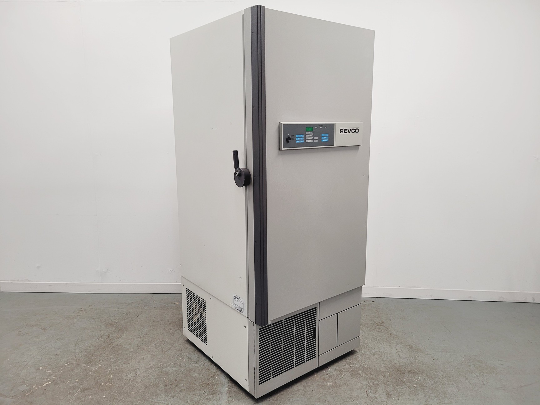 Image of Revco Scientific ULT1740-7-14 Laboratory -40˚C Freezer Lab