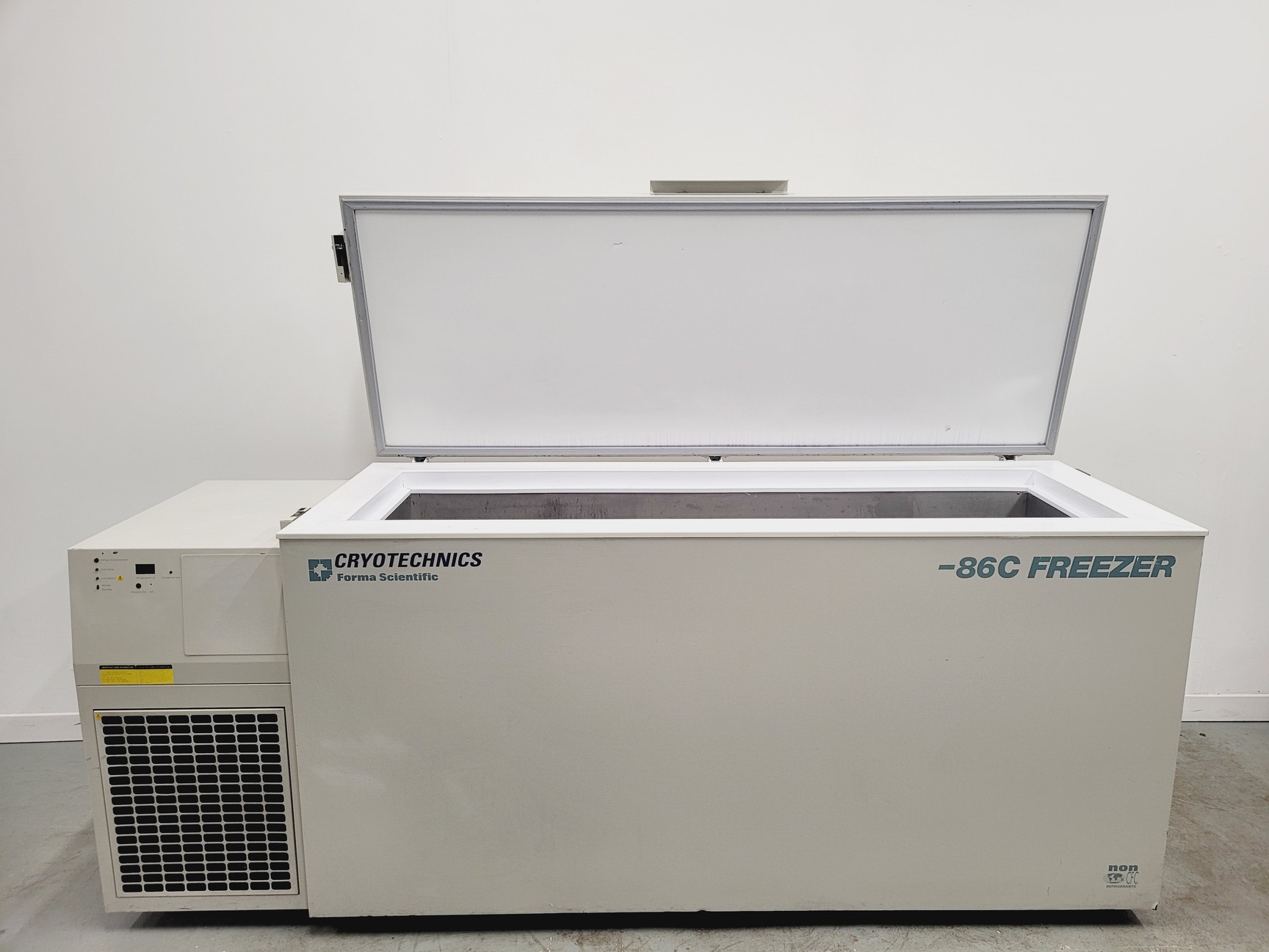 Image of Forma Scientific Cryotechnics 958 Laboratory Chest  -86˚C Freezer Lab