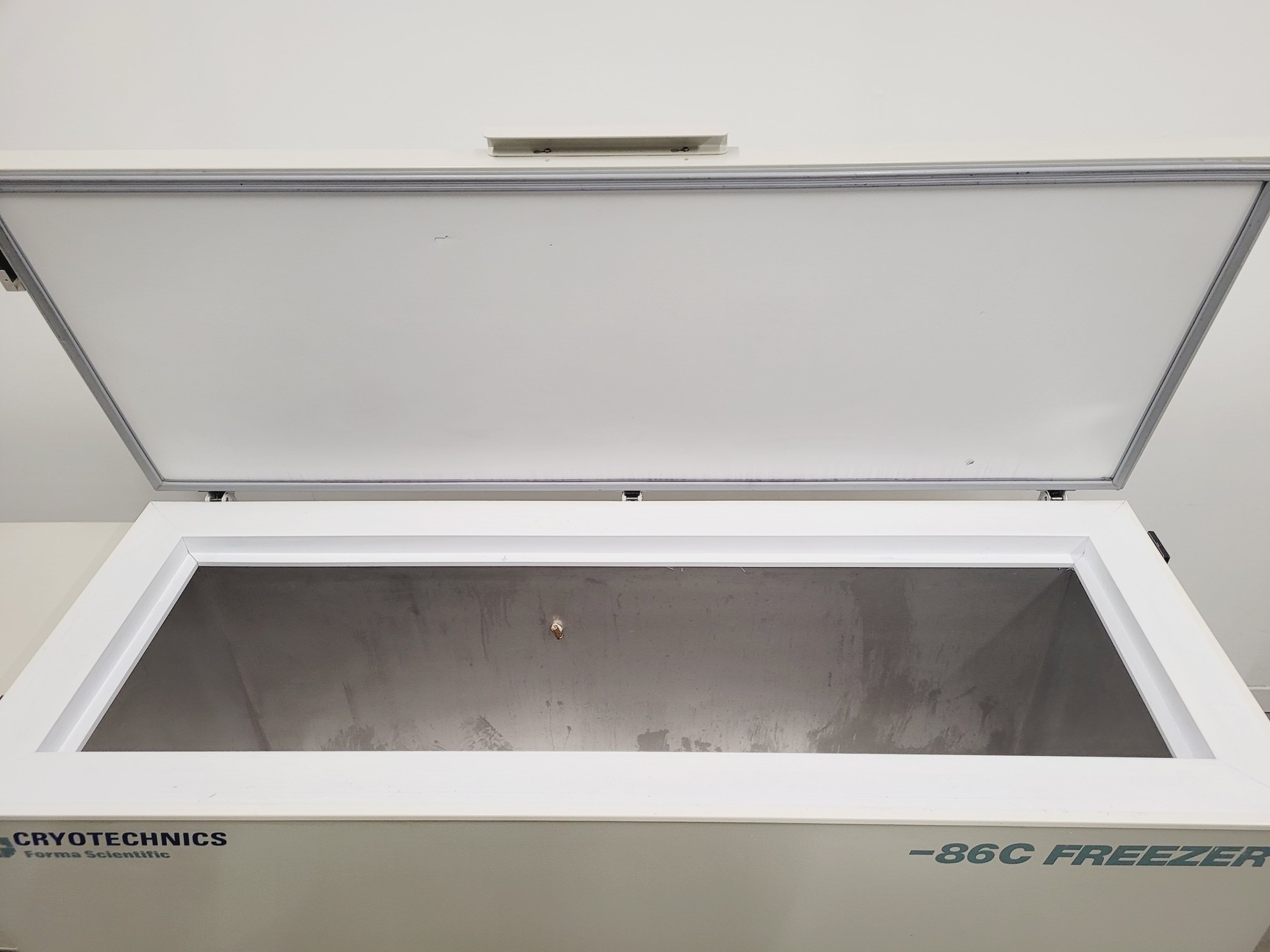 Image of Forma Scientific Cryotechnics 958 Laboratory Chest  -86˚C Freezer Lab