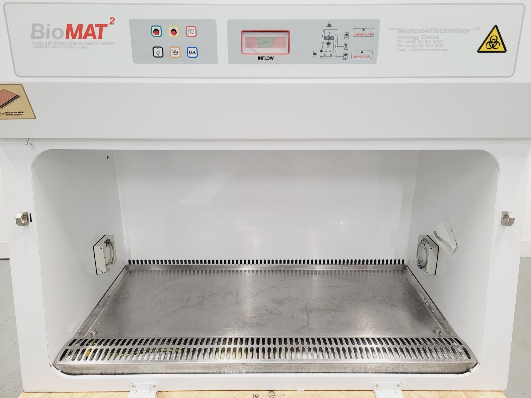 Image of BioMat 2 EXH Class ll Microbiological Safety Cabinet w/ Ducted Exhaust Faulty