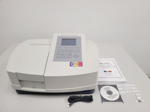 Image of Spectronic Camspec M501 UV-VIS Spectrophotometer Lab