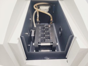 Thumbnail image of Spectronic Camspec M501 UV-VIS Spectrophotometer Lab