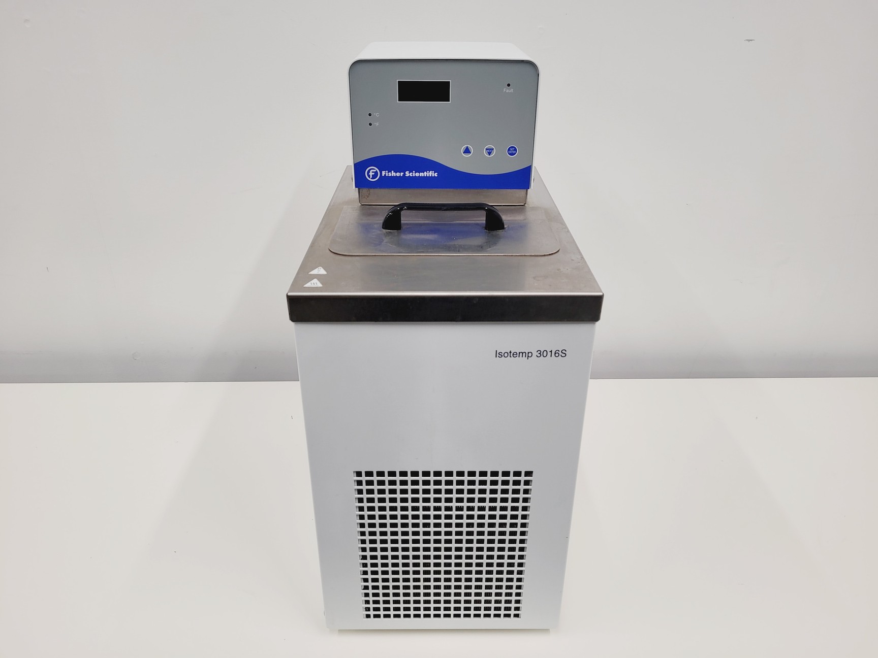 Image of Fisher Scientific Isotemp 3016S Recirculating Water Chiller & Heating Unit