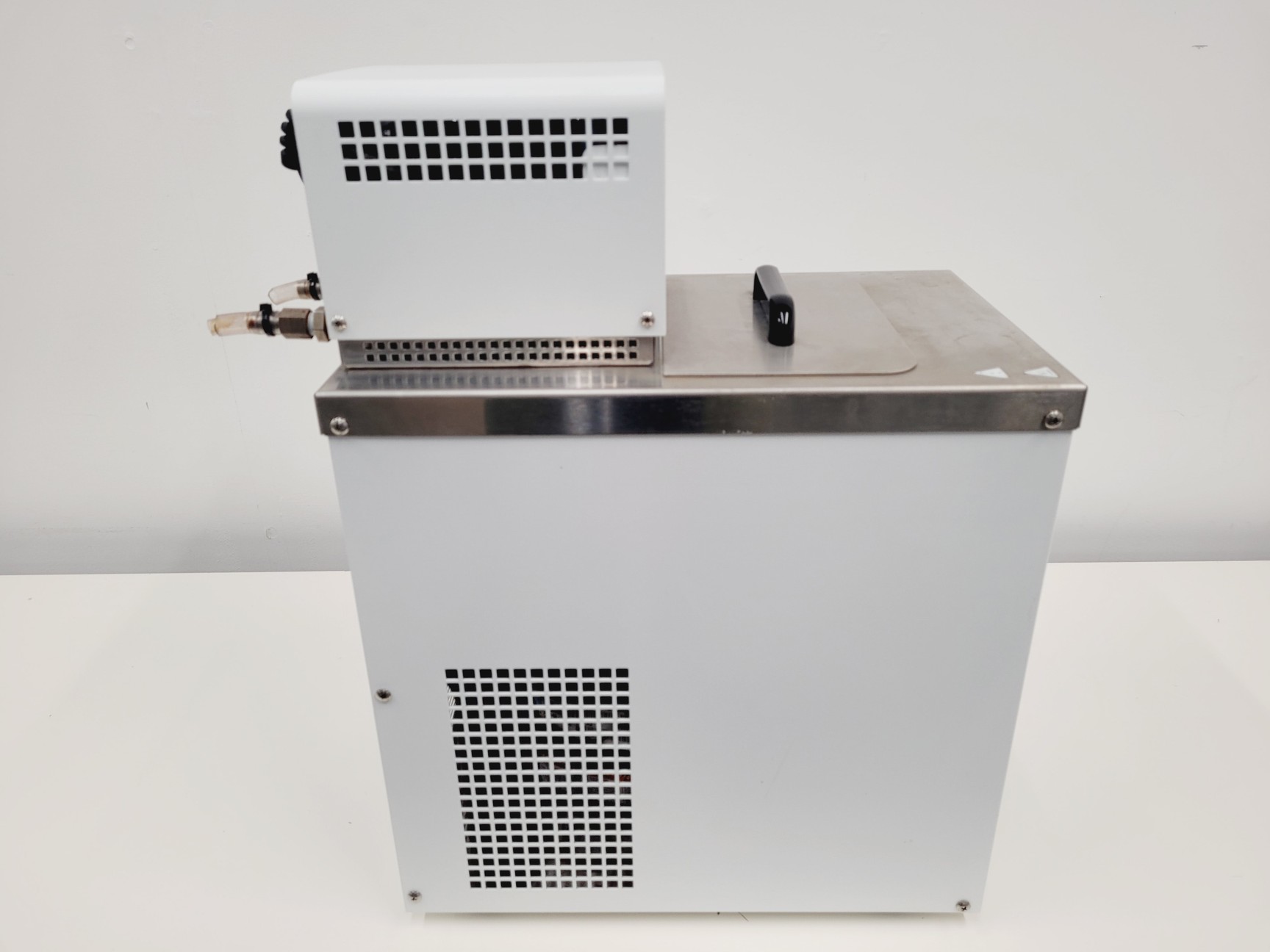 Image of Fisher Scientific Isotemp 3016S Recirculating Water Chiller & Heating Unit