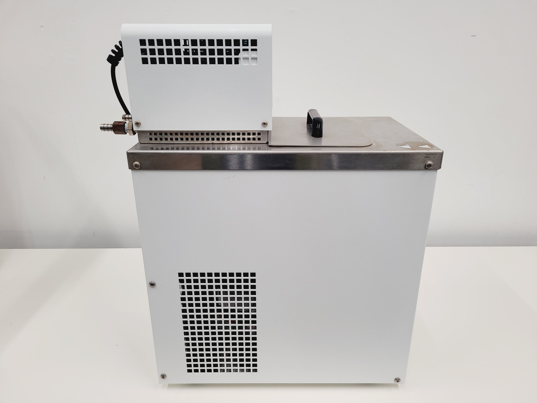 Image of Fisher Scientific Isotemp Model 3016S Recirculating Water Chiller & Heating Unit