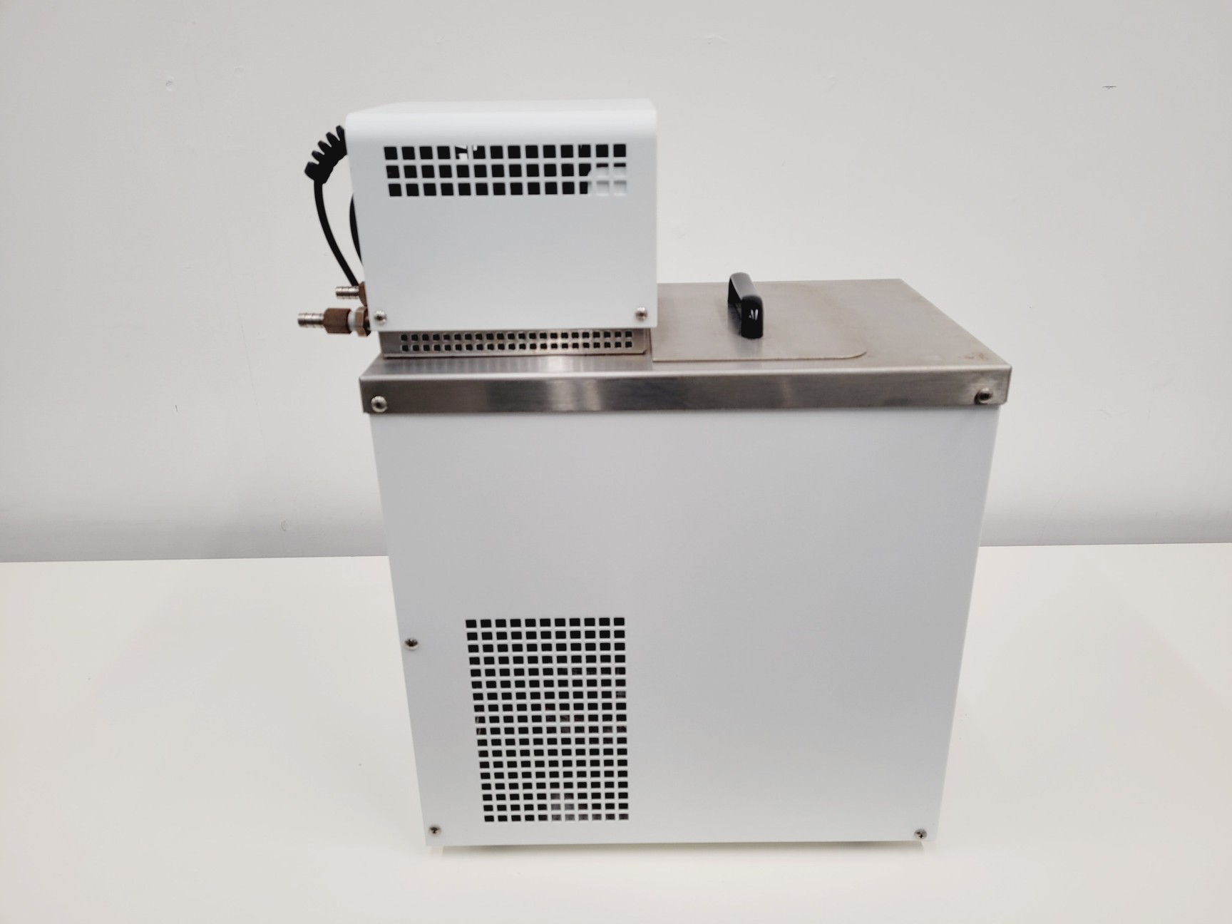 Image of Fisher Scientific Isotemp 3016S Recirculating Water Chiller/Heating Unit Lab