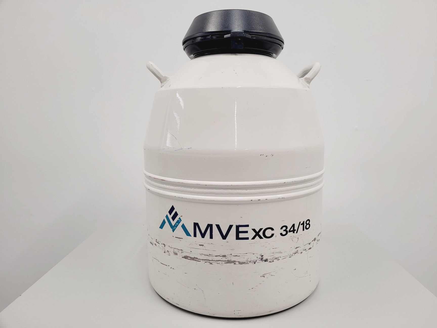 Image of MVE XC 34/18 Nitrogen Dewar Aluminium 34 Litres Capacity