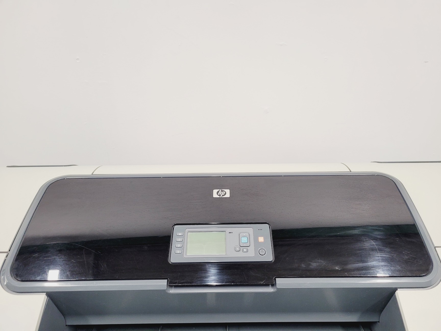 Image of HP Invent Designjet T1100 Printer Model Q6683A 24" Print w/ Wheeled Stand