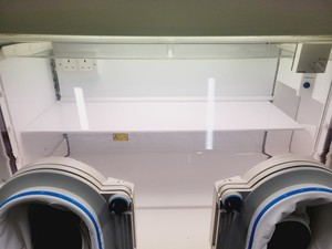 Thumbnail image of Whitley VA500 Hypoxia Glove Box Workstation / Airlock With Footpedal Lab