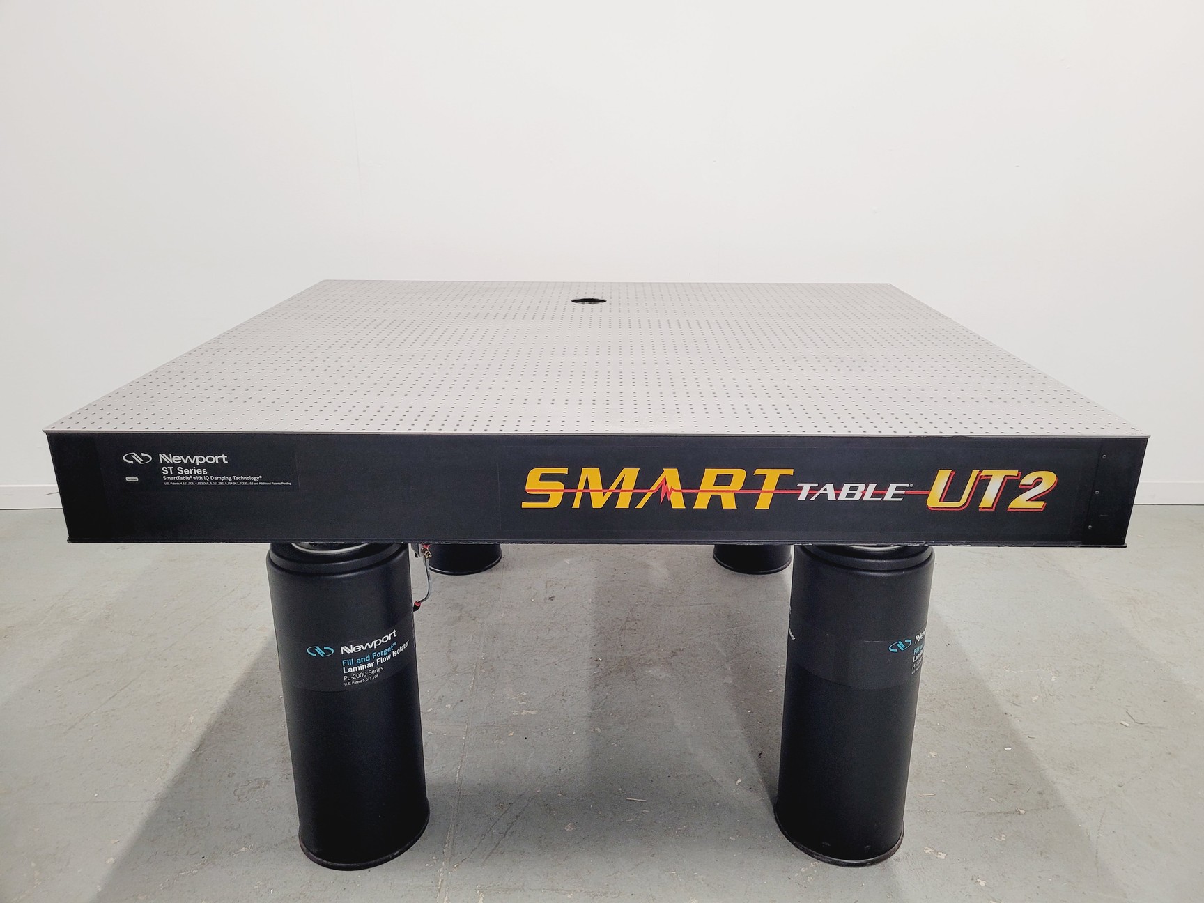 Image of Newport ST Series Smart Table UT2 Isolation Table w/ Jun-Air 3-4 Compressor