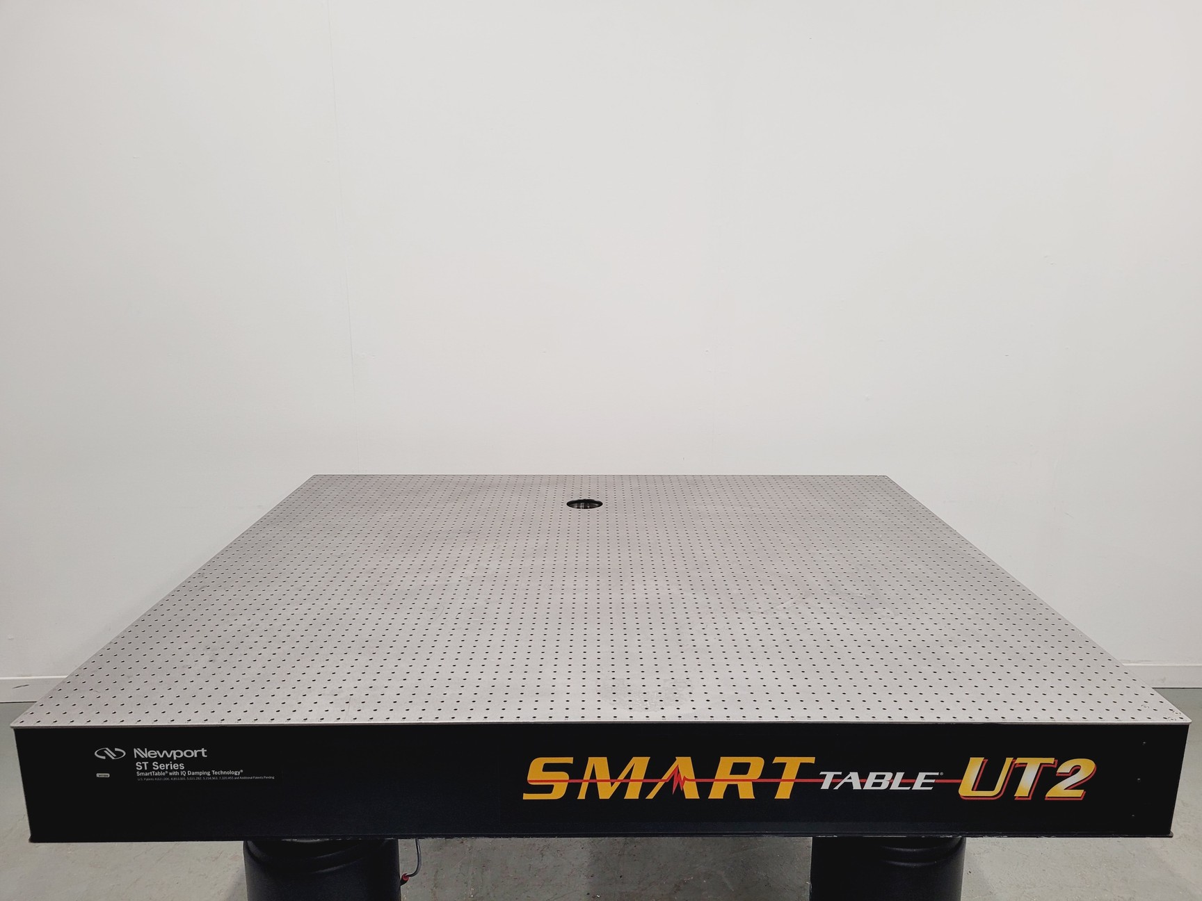 Image of Newport ST Series Smart Table UT2 Isolation Table w/ Jun-Air 3-4 Compressor