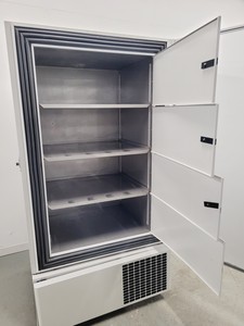 Thumbnail image of Thermo Scientific Forma 900 Series Type 906 ULT Laboratory Freezer