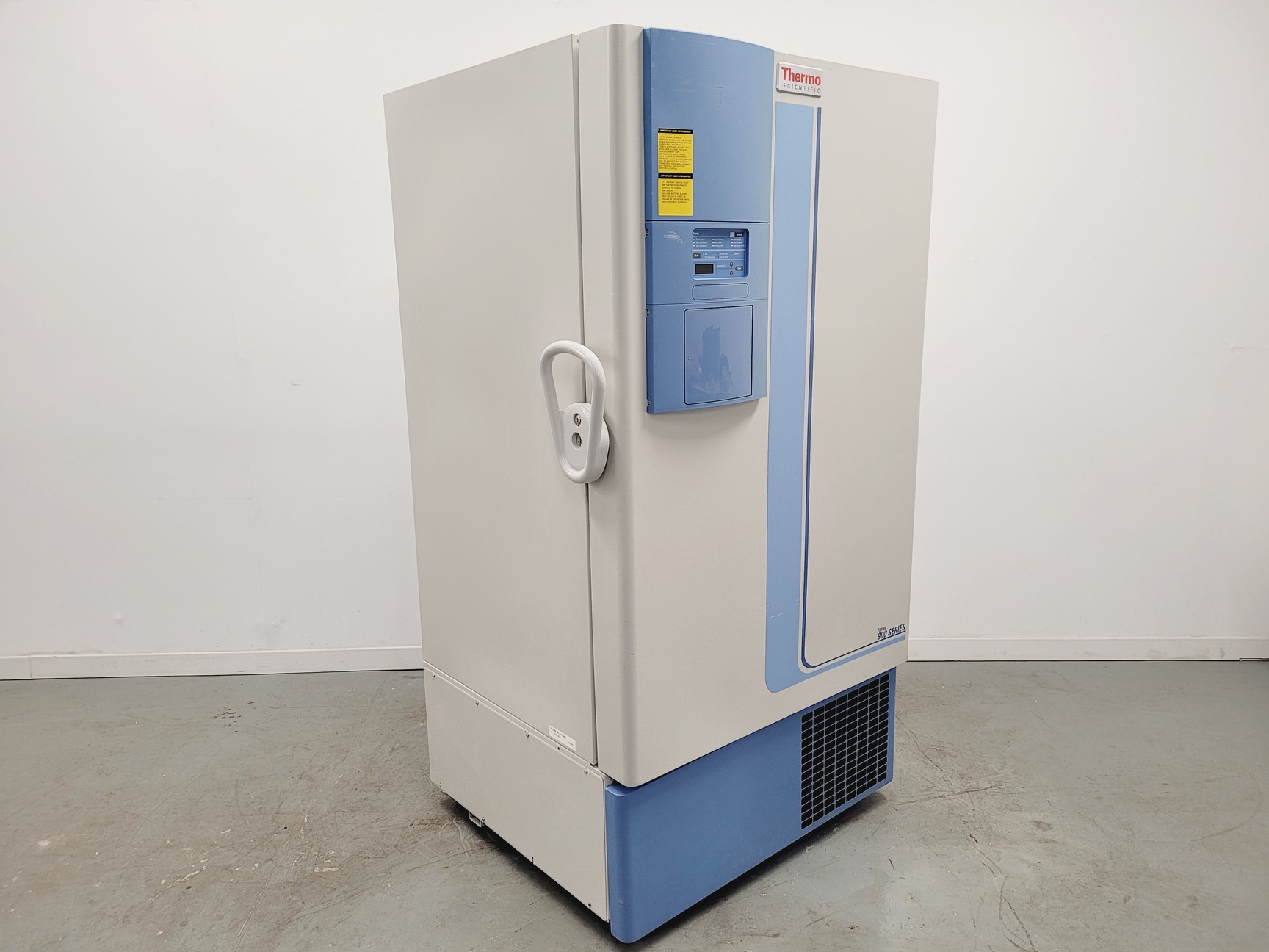 Image of Thermo Scientific Forma 900 Series Model NO. 906 ULT Laboratory Freezer