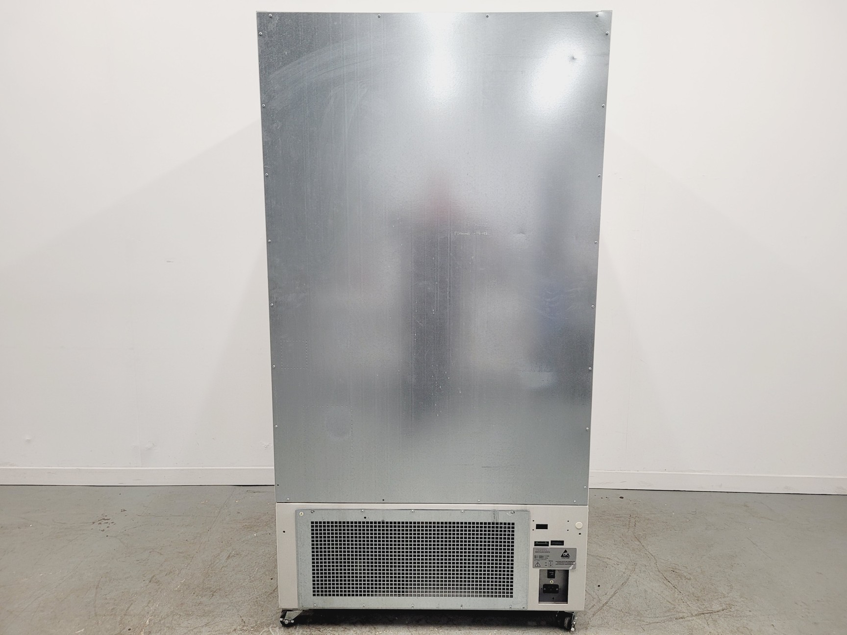 Image of Thermo Scientific Forma 900 Series Model NO. 906 ULT Laboratory Freezer