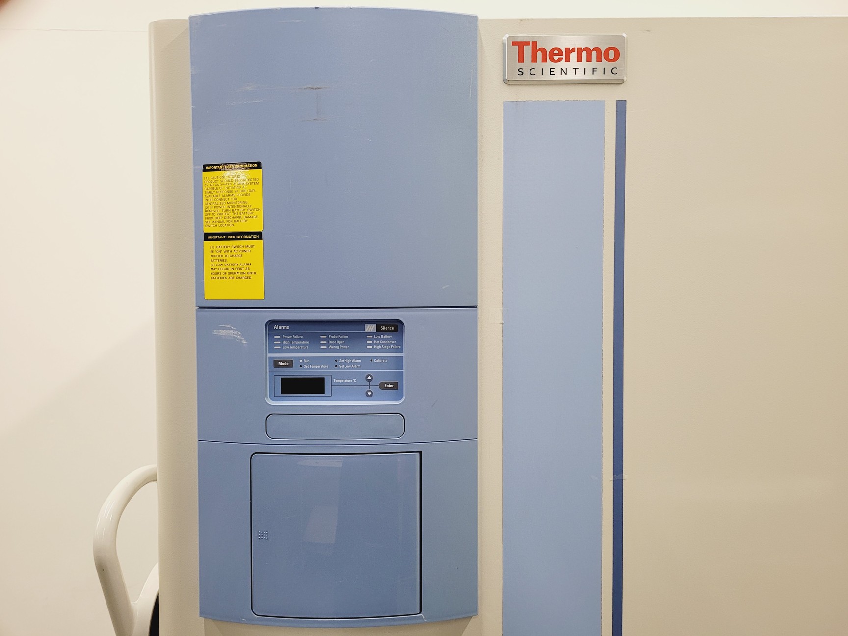 Image of Thermo Scientific Forma 900 Series Model NO. 906 ULT Laboratory Freezer