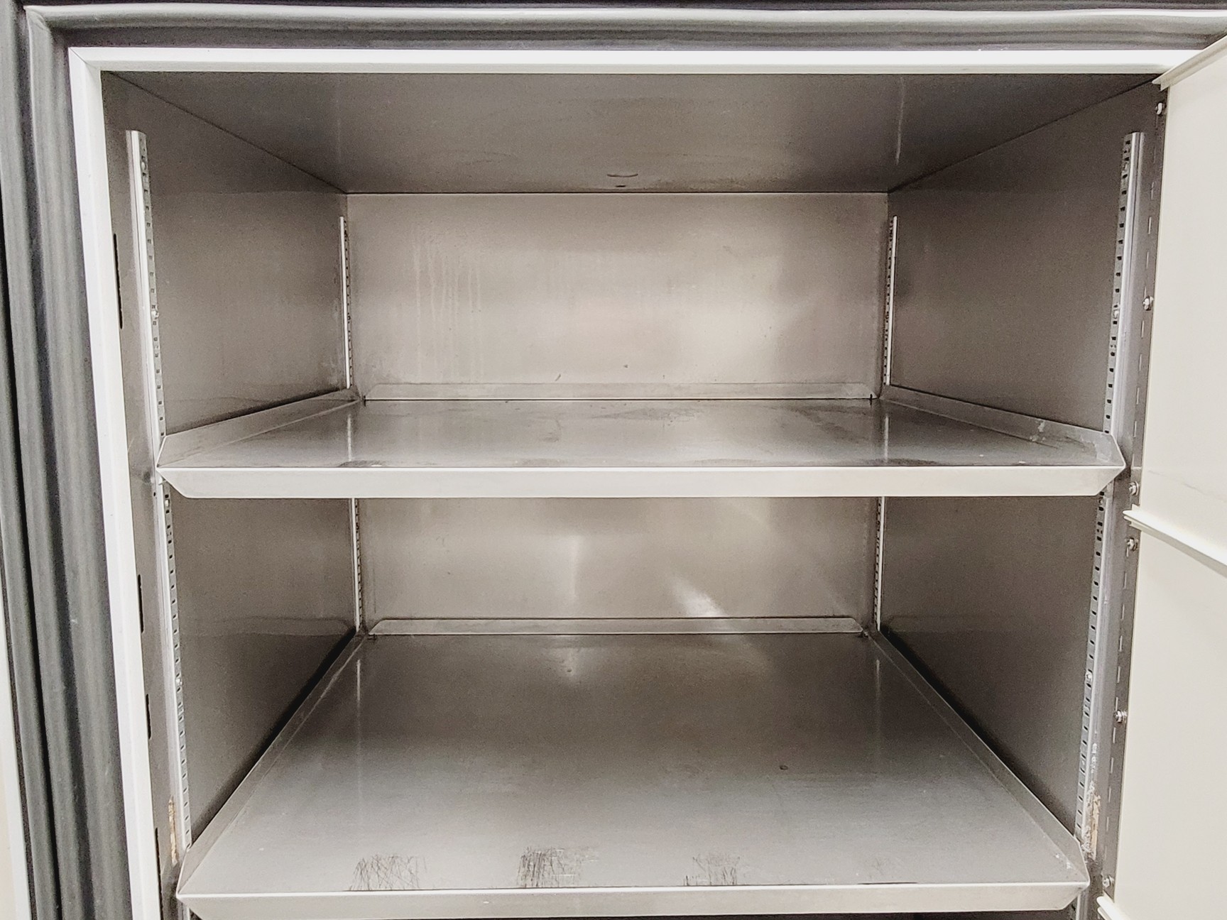 Image of Thermo Scientific Forma Model Type - 906 ULT Laboratory Freezer 'Spares/Repair'