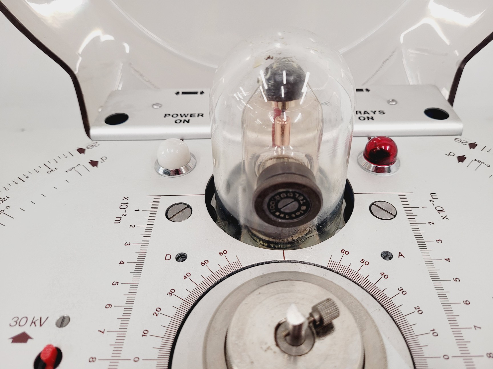 Image of Teltron Model 580 Tel-X-Ometer X-Ray Diffraction Unit Lab