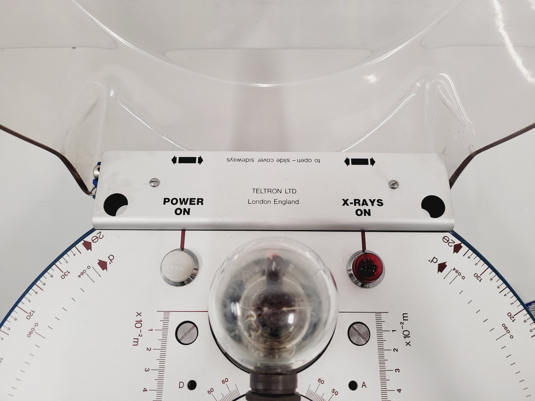 Image of Teltron Model 580 Tel-X-Ometer X-Ray Diffraction Unit Lab