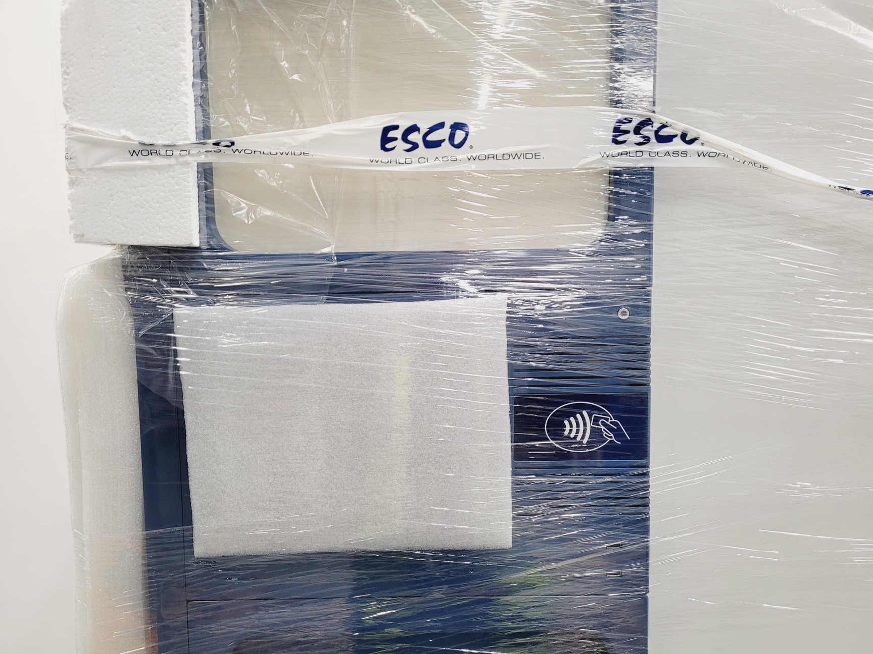 Image of Esco Lexicon II ULT Lab Freezer with Platinum Controller Model UUS-480C-1 Lab