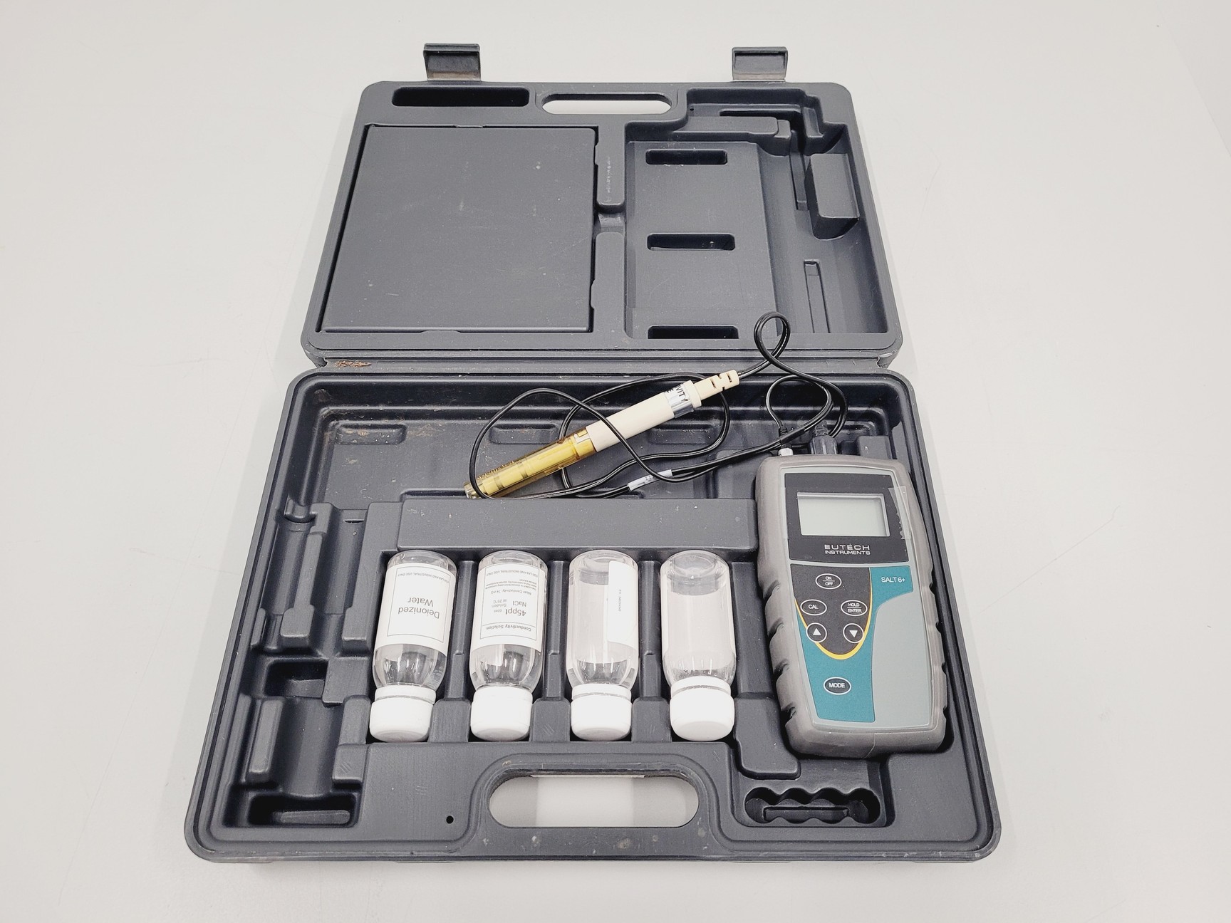 Image of Eutech Instruments Salt 6+ Salinity - Temperature Meter Lab