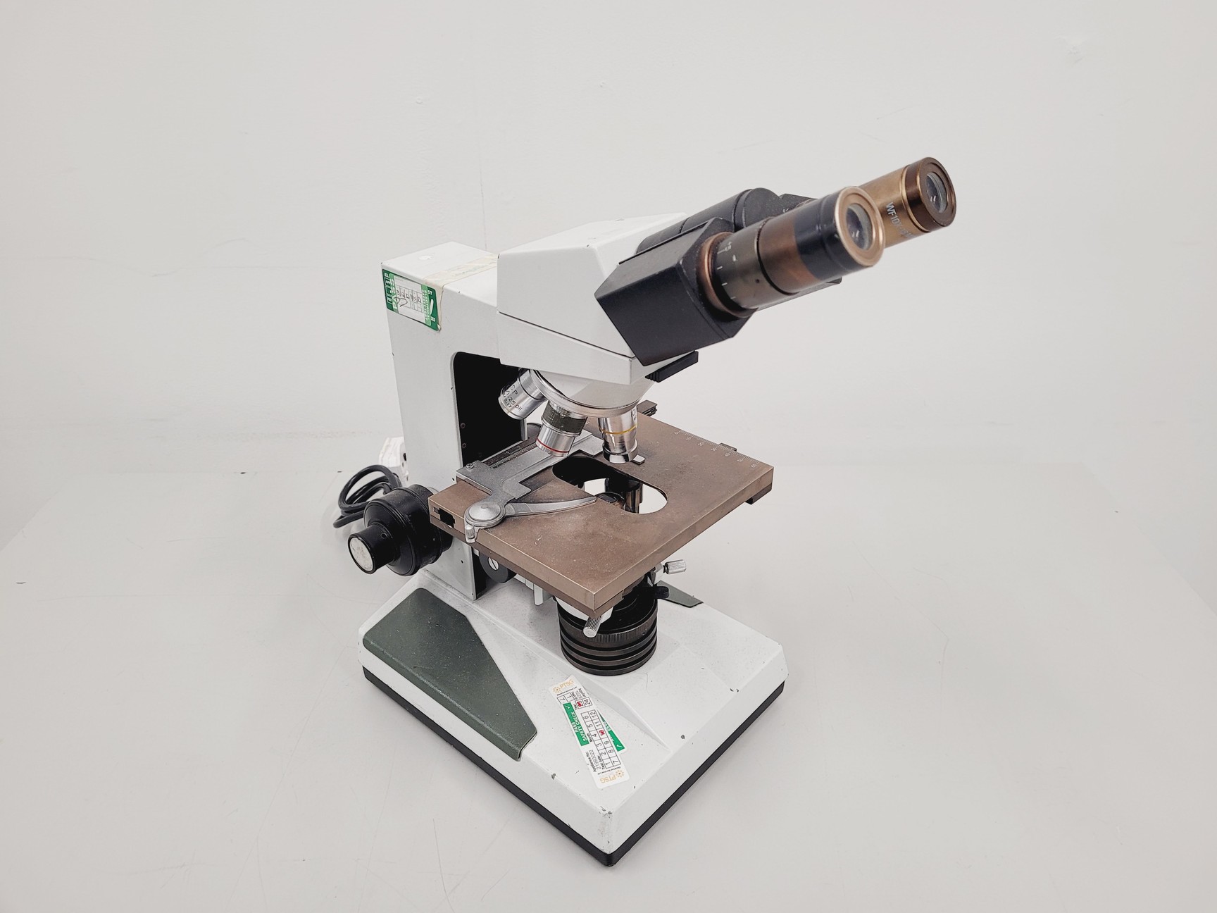 Image of Unidentified Microscope