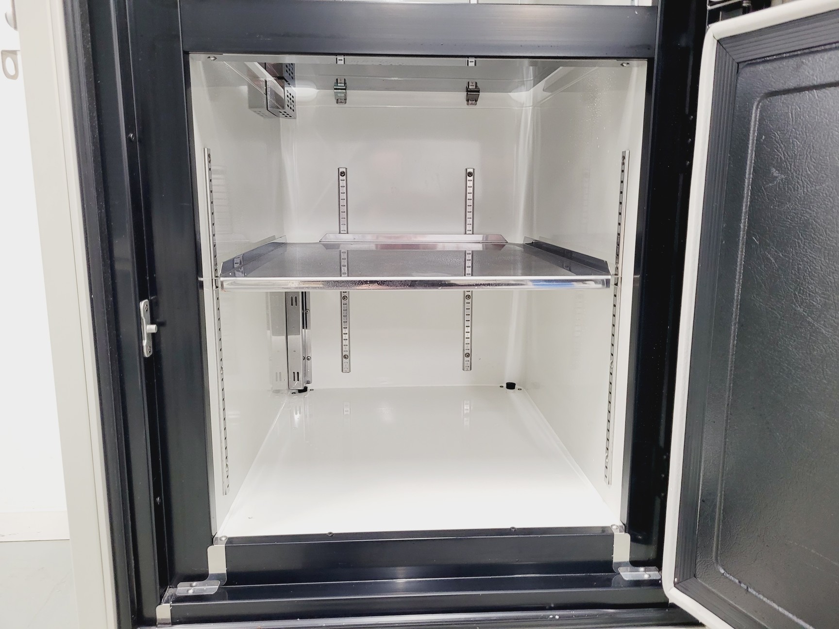 Image of Panasonic MDF-U3386S Ultra Low Temperature Lab Freezer