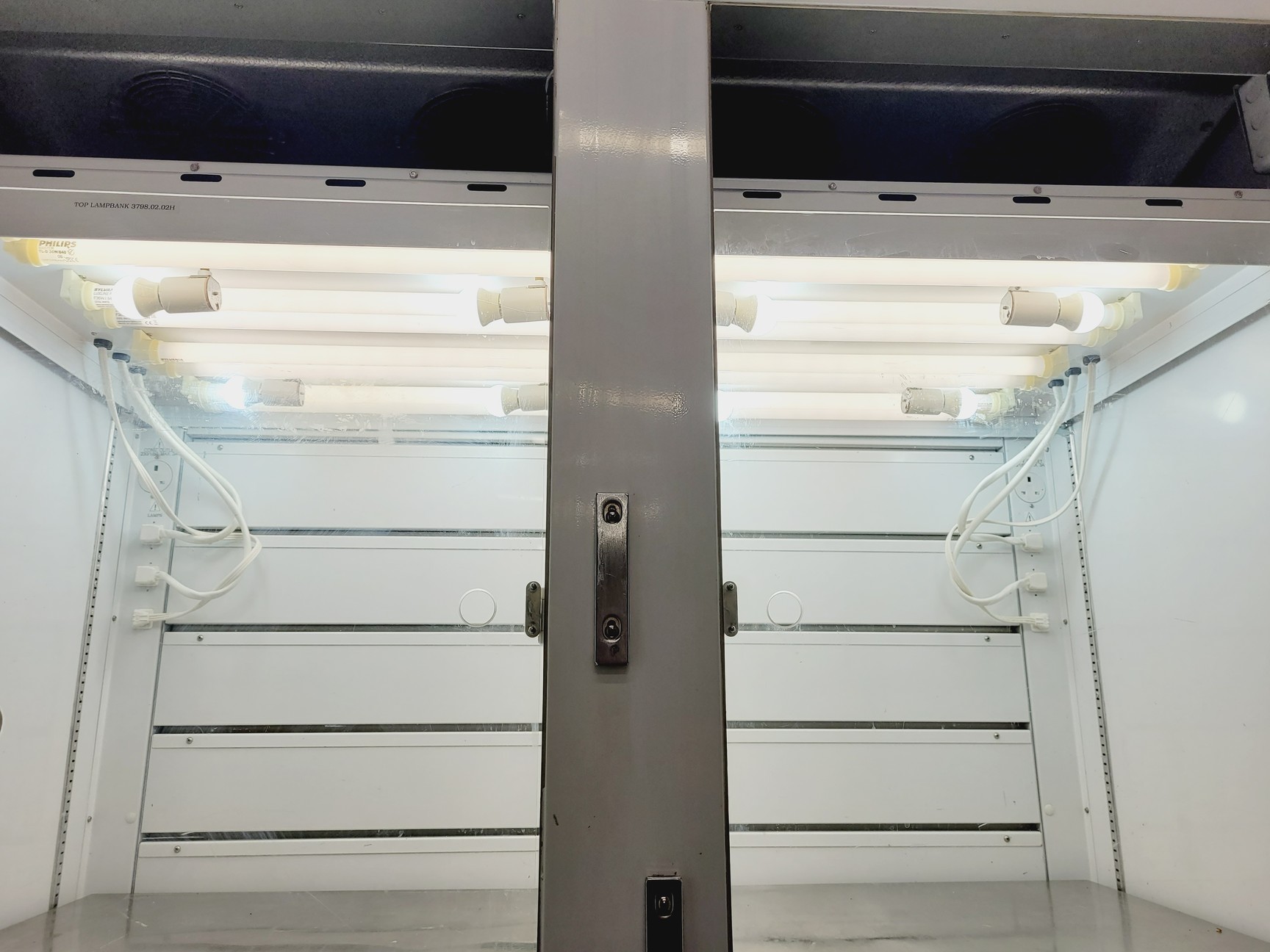 Image of Percival AR75L Growth Chamber 2-Tier Lab