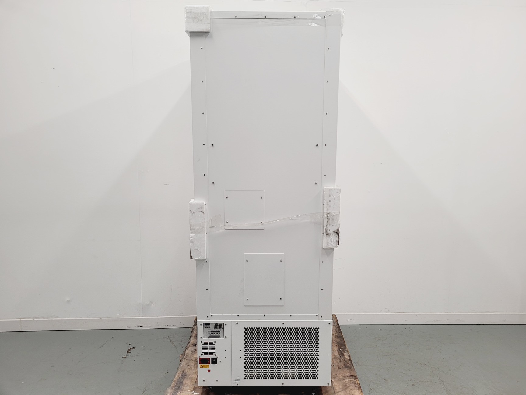 Image of Esco Lexicon ll ULT UUS-363B-1-SS Lab Freezer