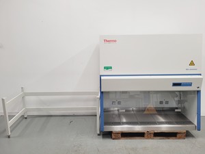 Image of Thermo Scientific MSC-Advantage MSC 1.5 Class 2 Safety Cabinet with Stand Lab