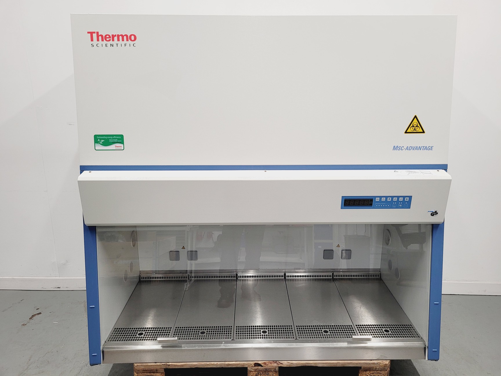 Image of Thermo Scientific MSC-Advantage MSC 1.5 Class 2 Safety Cabinet with Stand Lab