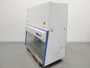 Thumbnail image of Thermo Scientific MSC-Advantage MSC 1.5 Class 2 Safety Cabinet with Stand Lab