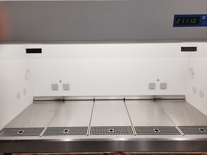 Thumbnail image of Thermo Scientific MSC-Advantage MSC 1.5 Class 2 Safety Cabinet with Stand Lab