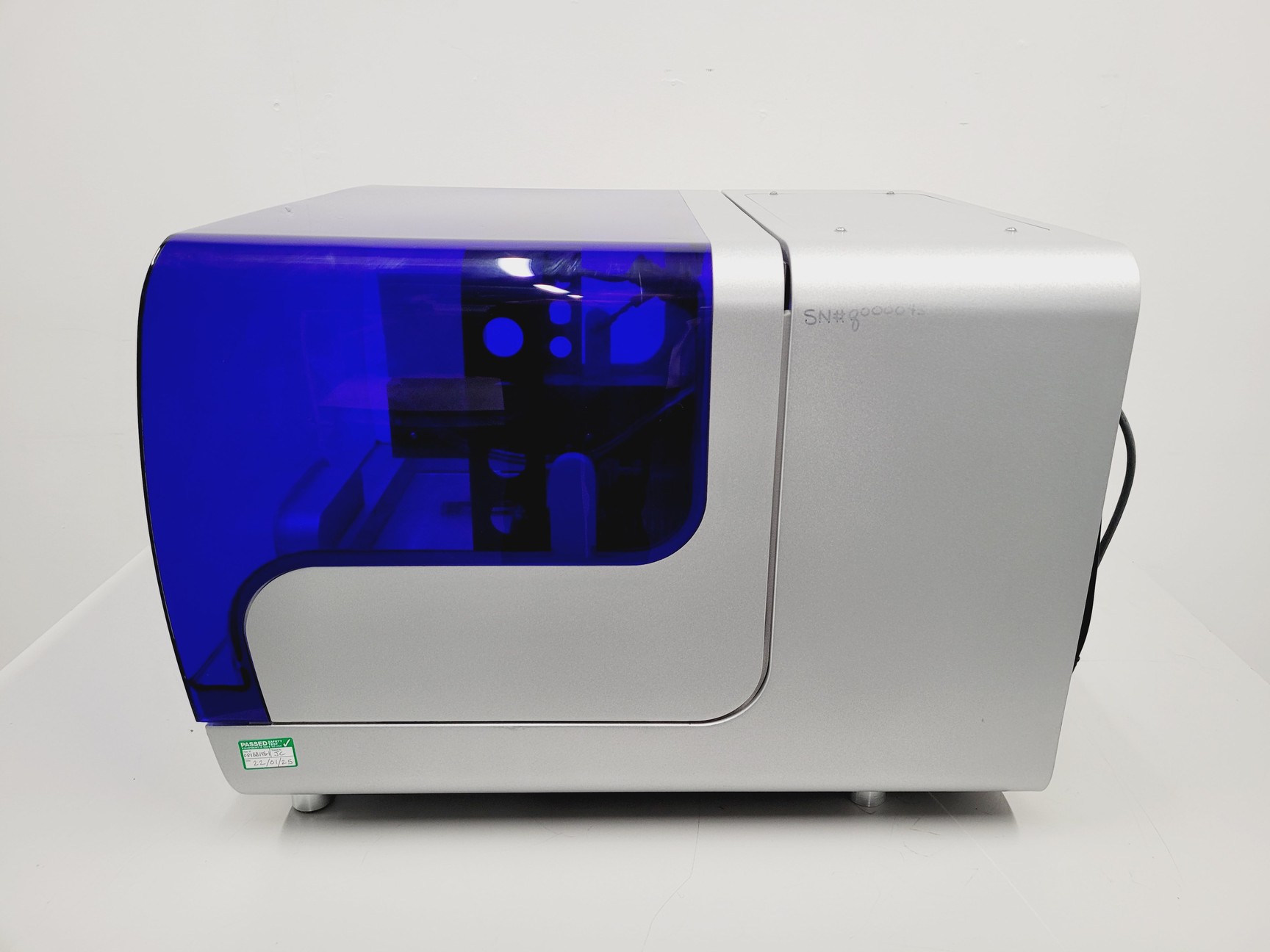 Qag Machine Qiagen QIAgility Automated PCR Workstation Lab