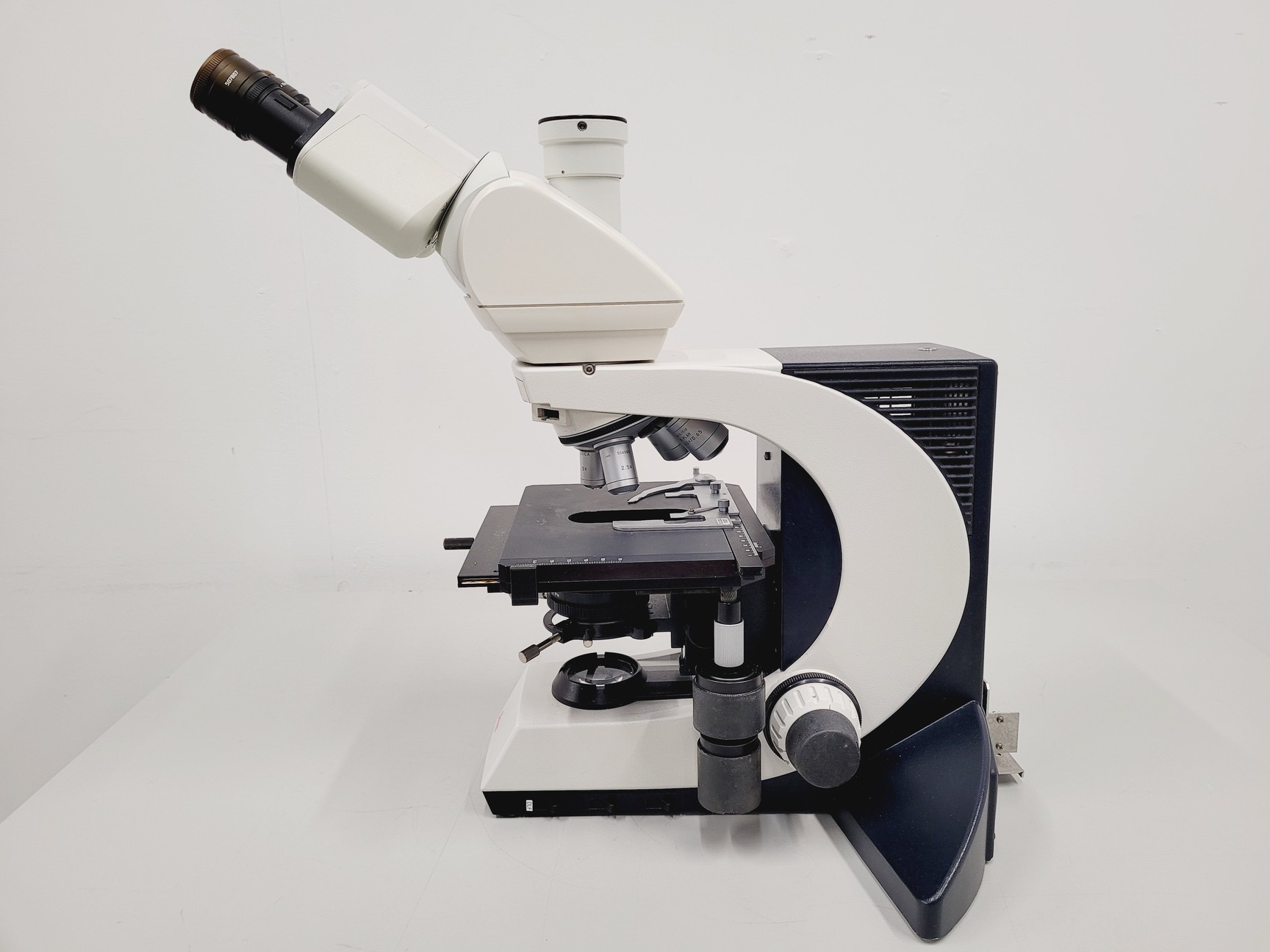 Image of Leica DM LB2 Biological Microscope w/ 5 x Objectives N Plan 2.5x 5x 10x 20x Lab