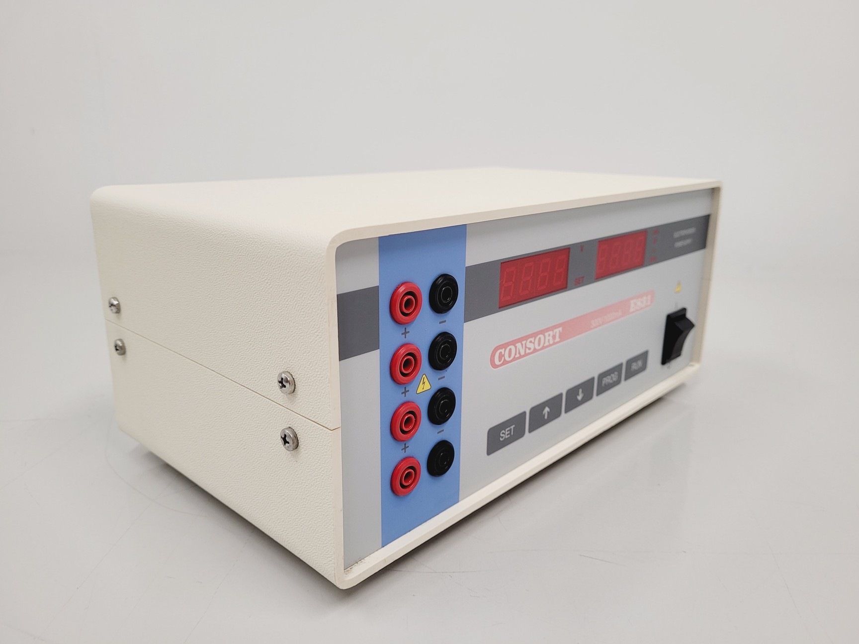 Image of Consort E831 Electrophoresis Power Supply Lab