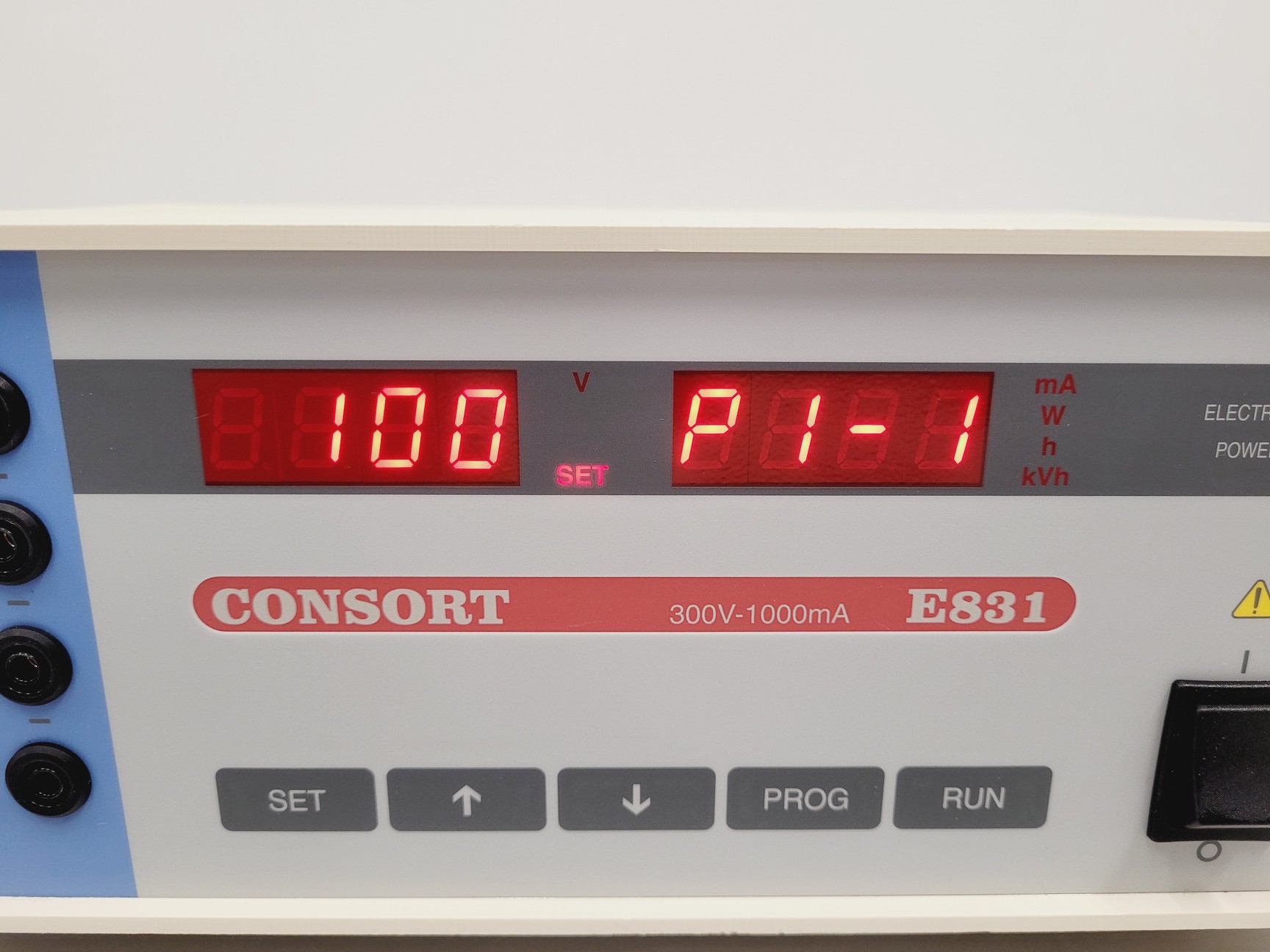 Image of Consort E831 Electrophoresis Power Supply Lab