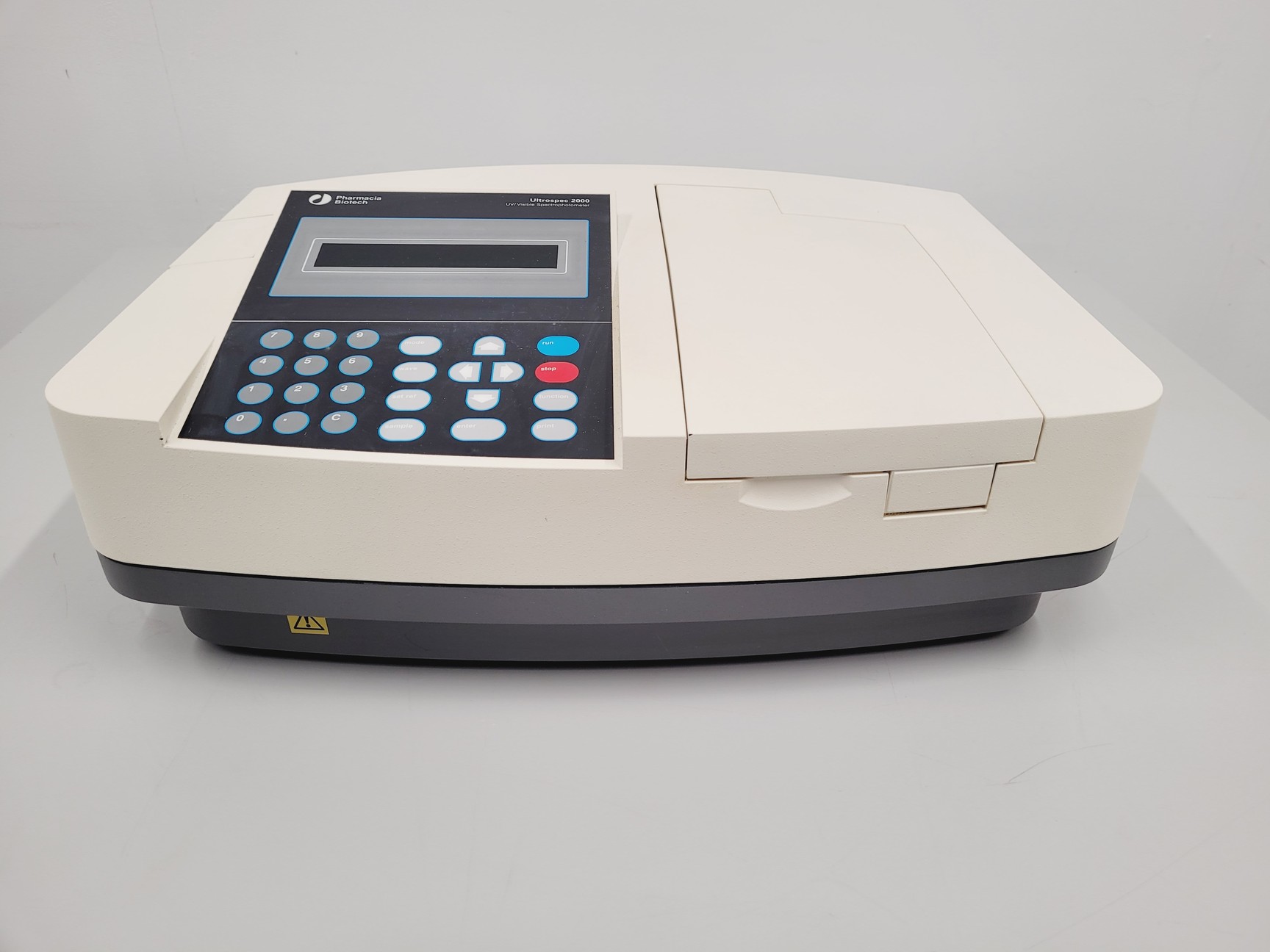 Image of Pharmia Biotech Ultrospec 2000 UV/Visible Spectrophotometer Lab