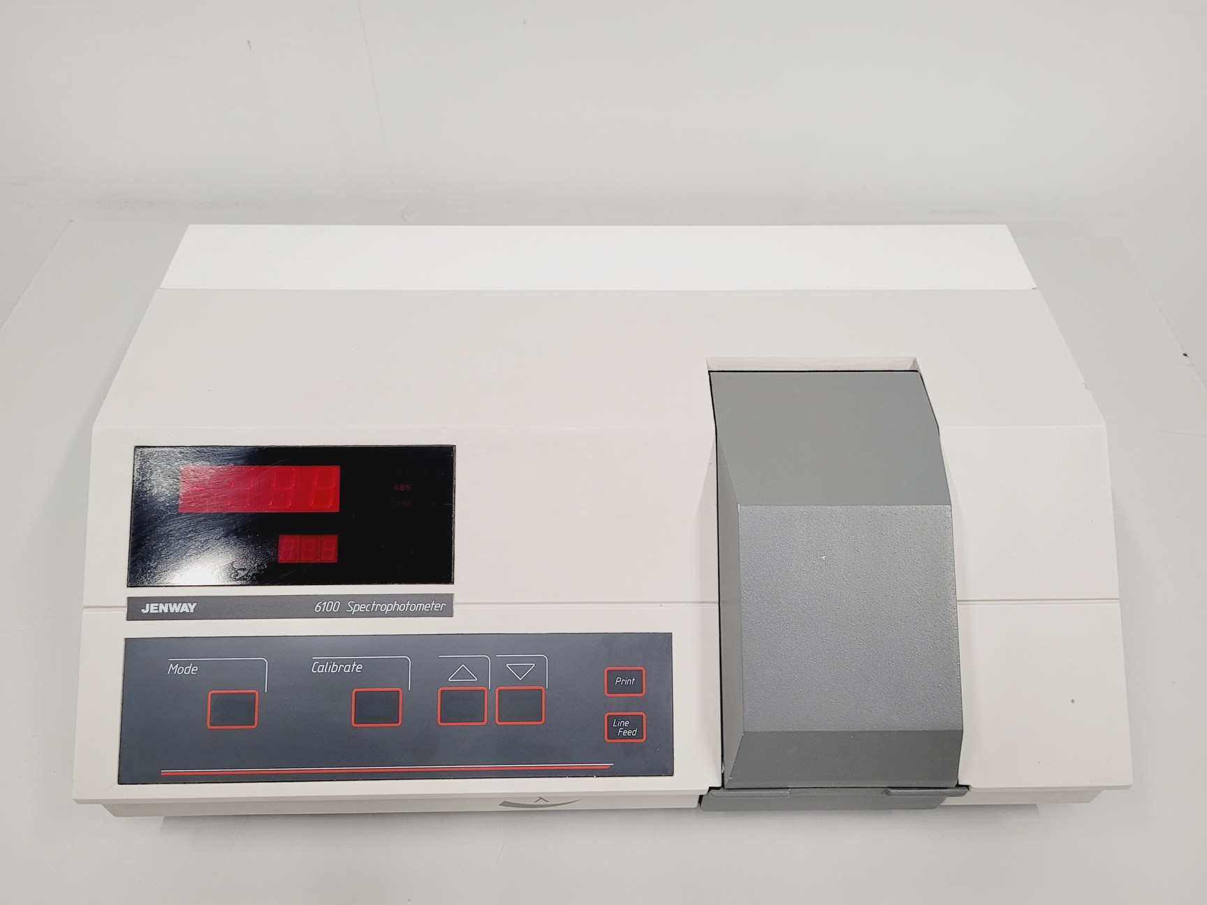 Image of Jenway 6100 Visible Range Spectrophotometer Lab