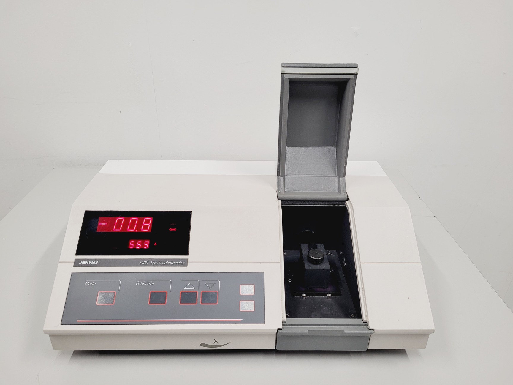 Image of Jenway 6100 Visible Range Spectrophotometer Lab