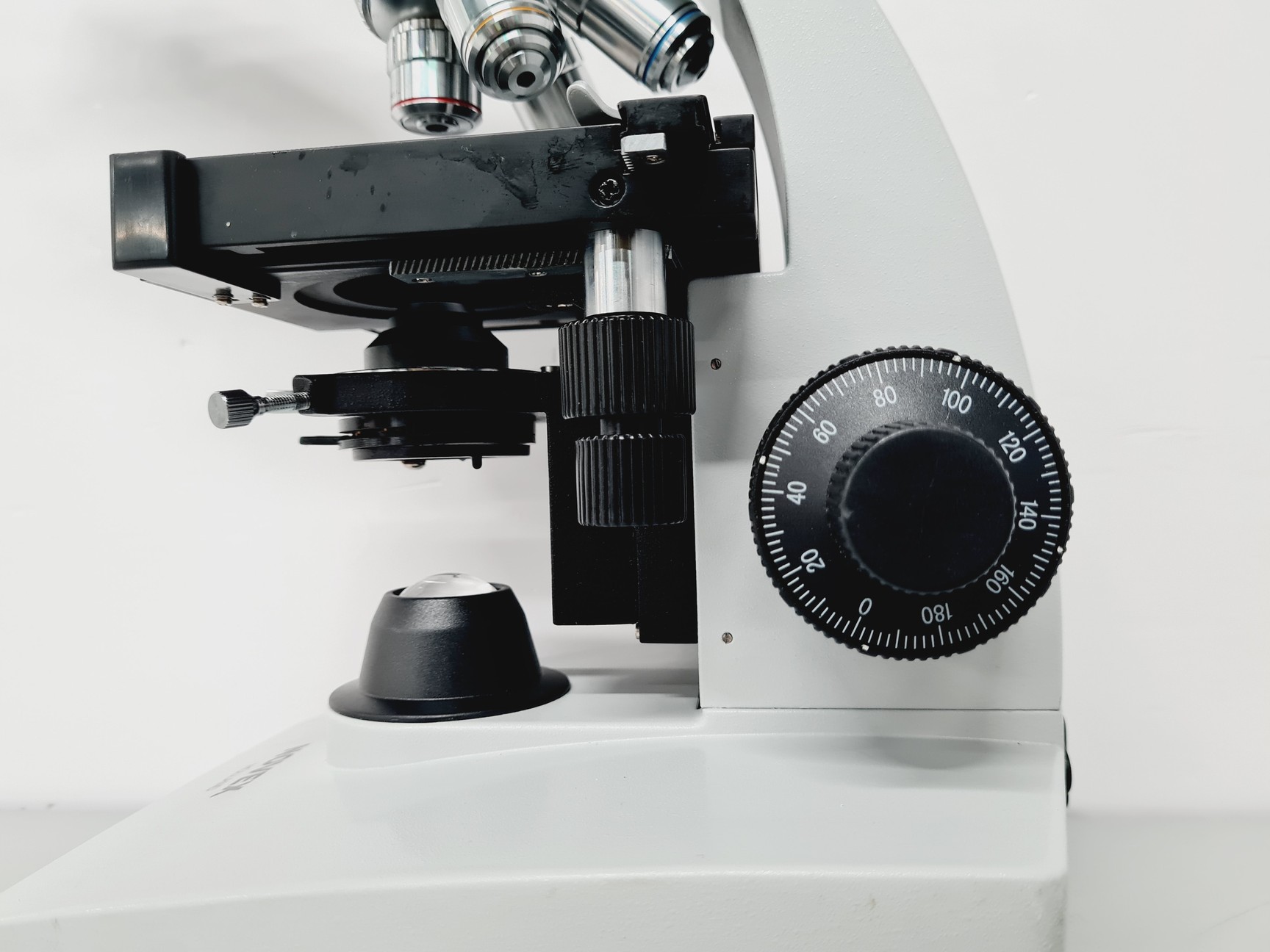 Image of Novex B LED Series Microscope w/ 4 x Objective 100/40/10 Oil Lab